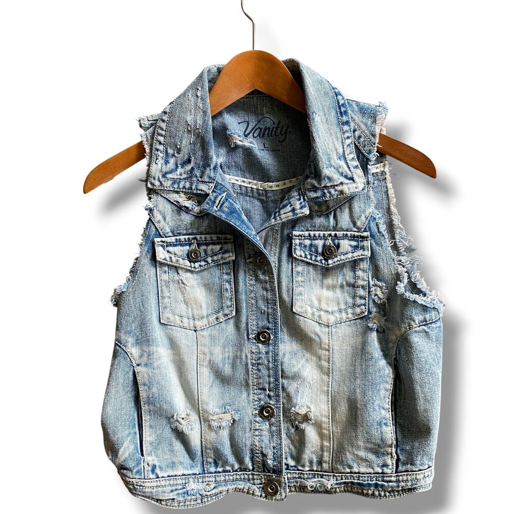 Y2k Vanity Distressed Denim Vest Fits Wmns Sz M Lightwash Sleeveless Jean Jacket
